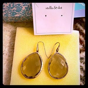Stella & Dot drop earrings